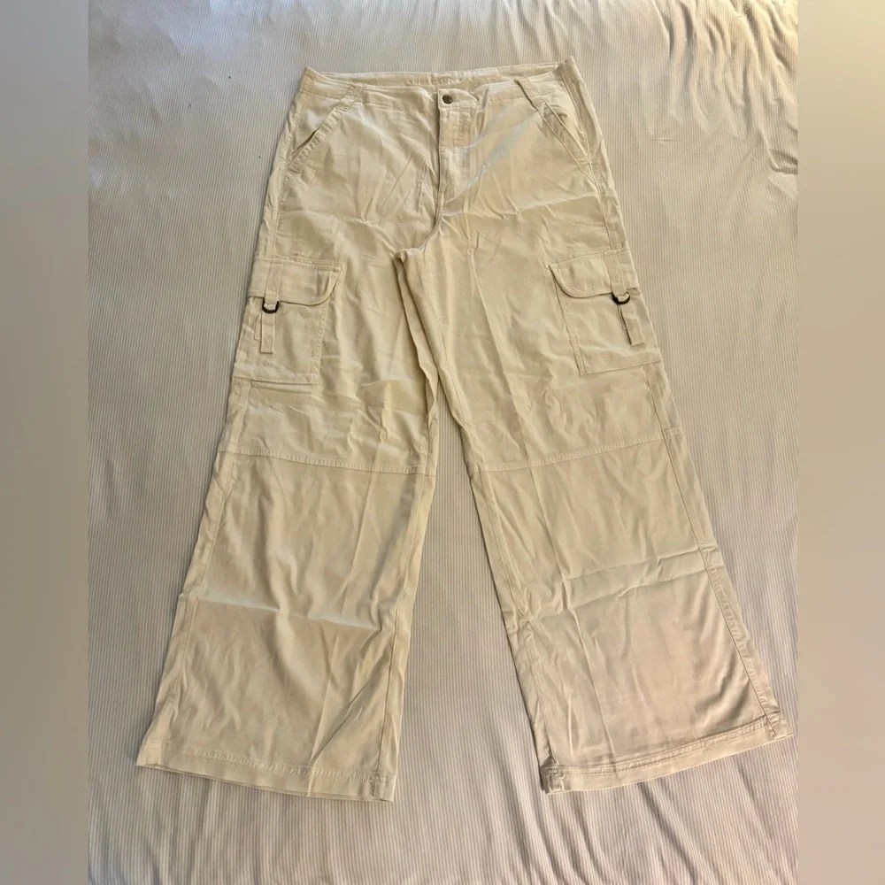 American Eagle stretch cargo pants size 16 regular - Picture 2 of 5